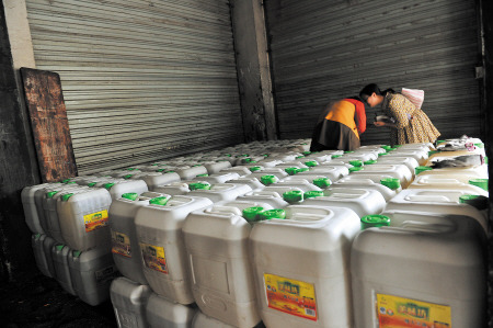 长沙夜宵摊成散装油“重灾区” 预包装与散装食品的安全隐忧